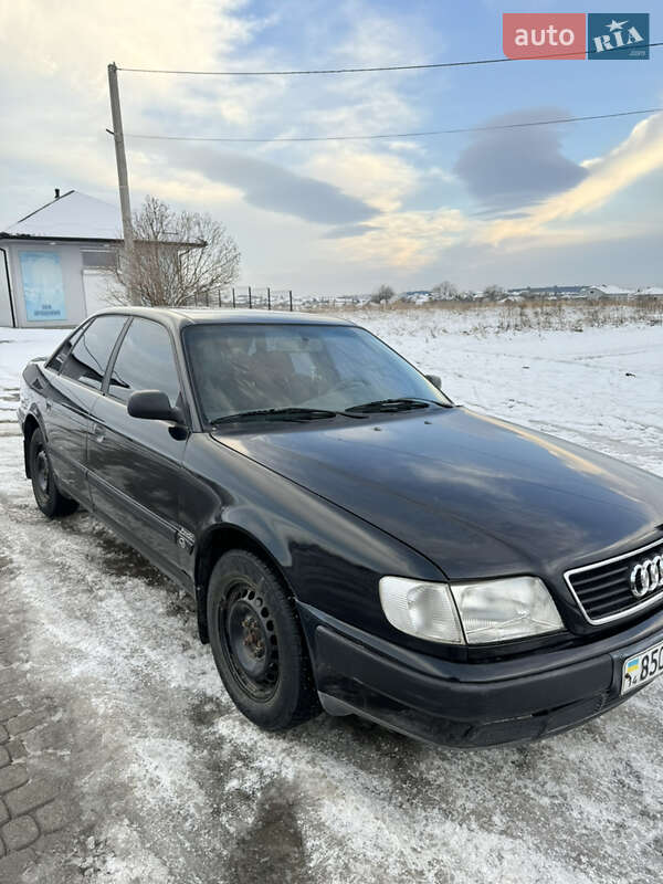 Седан Audi 100 1994 в Львове