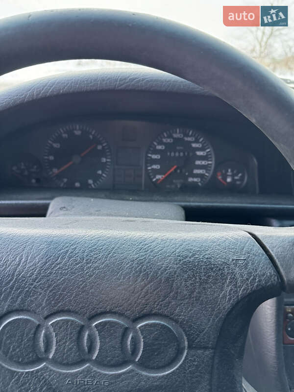 Седан Audi 100 1994 в Львове
