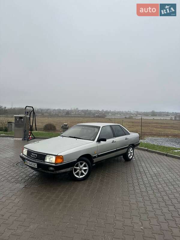 Седан Audi 100 1987 в Шумську фото 5 Седан Audi 100 1987 в Шумську
