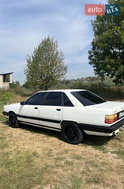 Седан Audi 100 1990 в Ивано-Франковске