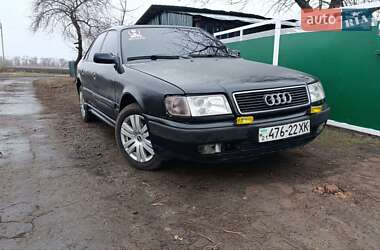 Седан Audi 100 1992 в Градизьку