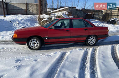 Седан Audi 100 1988 в Львові