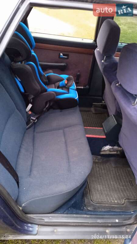 Седан Audi 100 1989 в Рівному