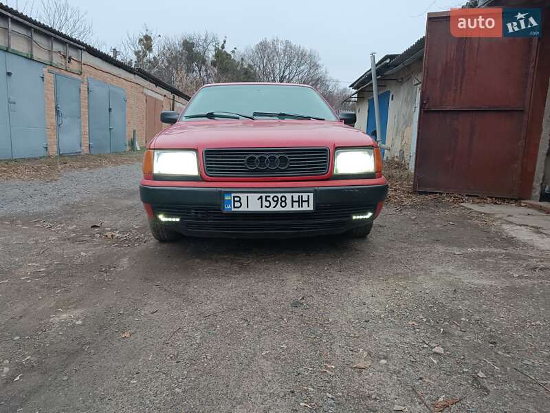 Седан Audi 100 1991 в Диканьке