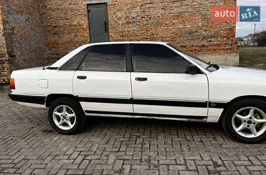 Седан Audi 100 1988 в 