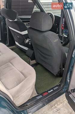 Седан Audi 100 1989 в 
