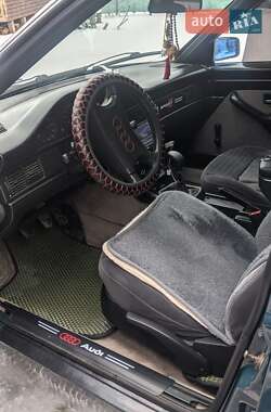 Седан Audi 100 1989 в 