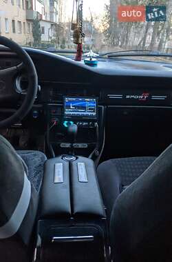 Седан Audi 100 1989 в 