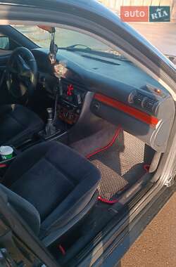 Седан Audi 100 1993 в 