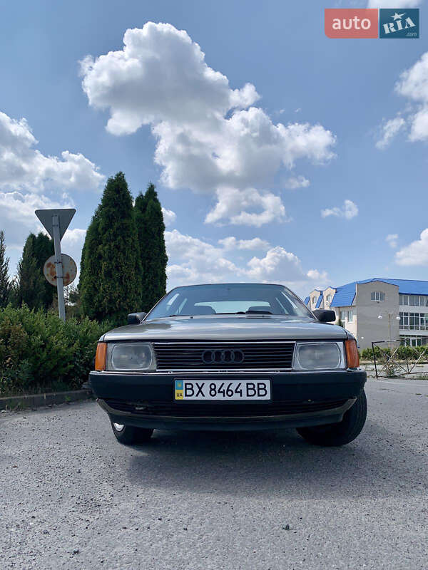 Седан Audi 100 1990 в Хмельницком