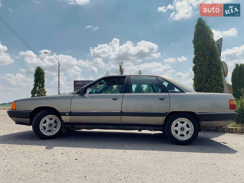 Седан Audi 100 1990 в Хмельницком