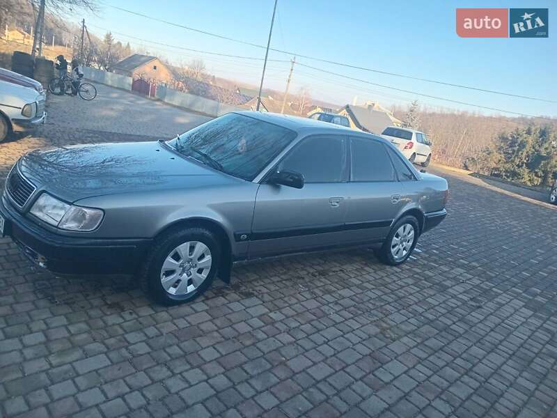 Седан Audi 100 1991 в Великому Кучурові