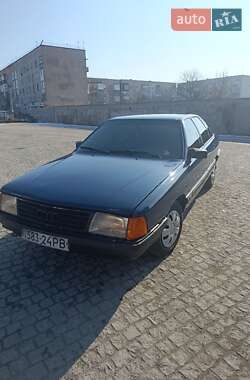 Седан Audi 100 1990 в Кременці