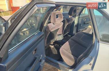Седан Audi 100 1989 в 