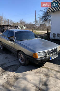 Седан Audi 100 1990 в Ровно
