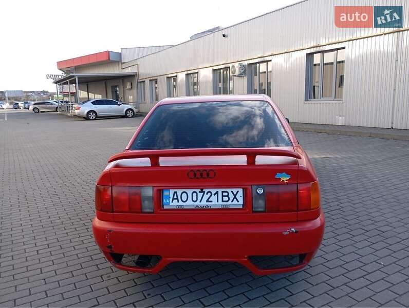Седан Audi 100 1992 в Мукачево