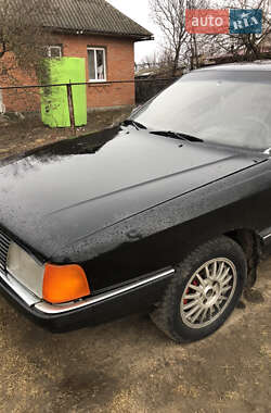 Седан Audi 100 1985 в Хмельницькому