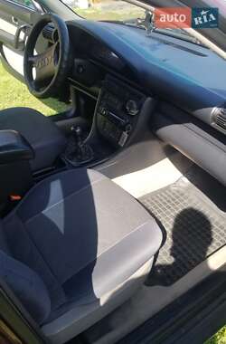 Седан Audi 100 1994 в 