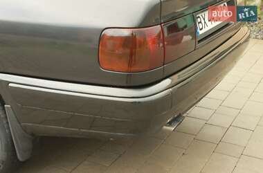 Седан Audi 100 1993 в 