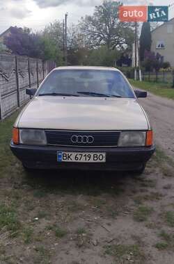 Седан Audi 100 1989 в Рівному