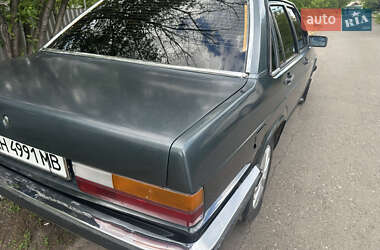 Седан Audi 100 1982 в 