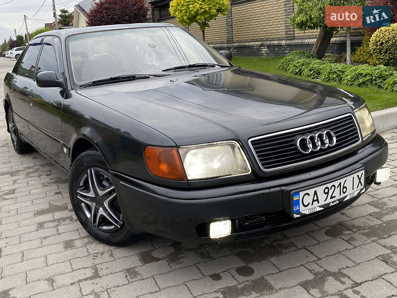 Седан Audi 100 1994 в 