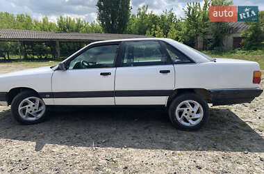 Седан Audi 100 1988 в 