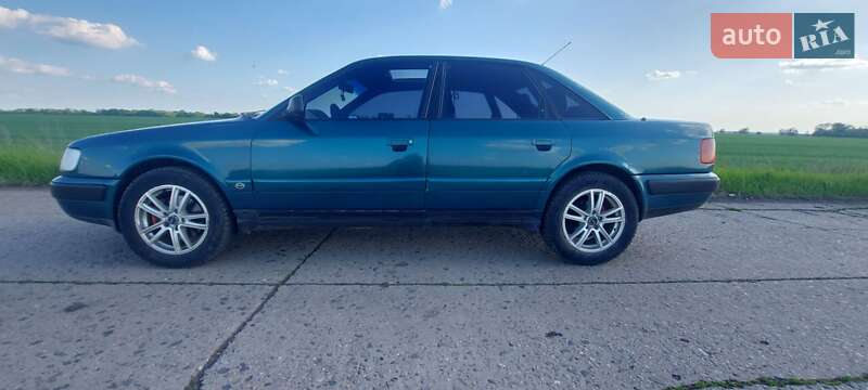 Седан Audi 100 1993 в Харькове