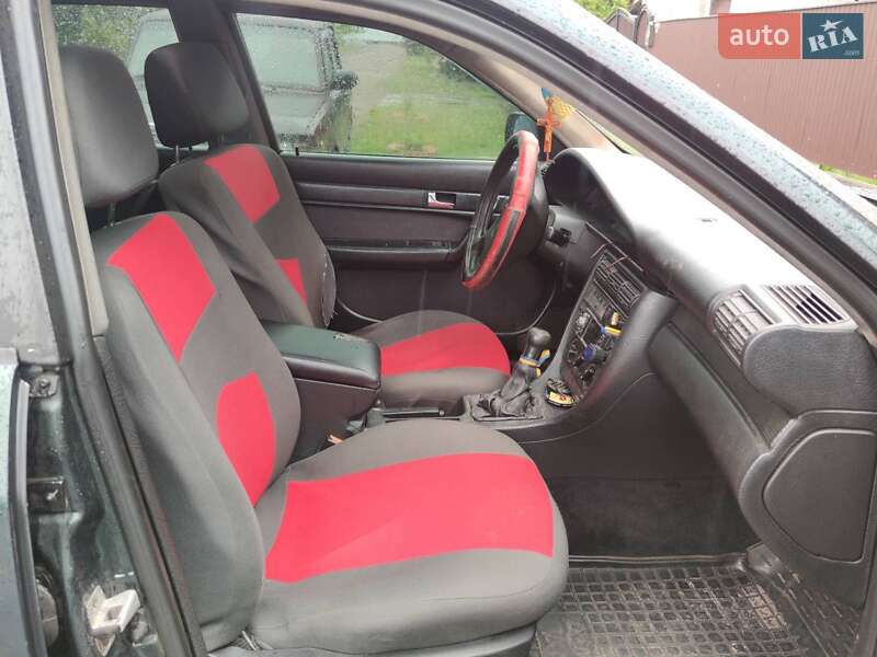 Седан Audi 100 1992 в Яготине