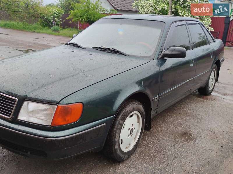 Седан Audi 100 1992 в Яготине