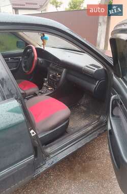 Седан Audi 100 1992 в 