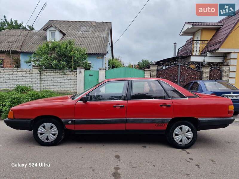 Седан Audi 100 1986 в Черкассах