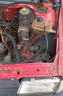 Седан Audi 100 1990 в Заречном