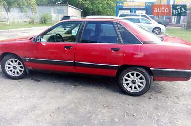 Седан Audi 100 1990 в Костополе