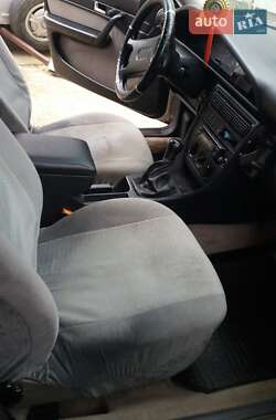 Седан Audi 100 1991 в 