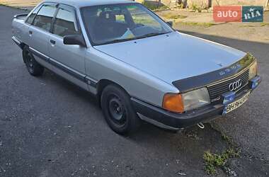 Седан Audi 100 1990 в Черноморске