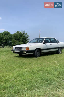 Седан Audi 100 1988 в Ковеле