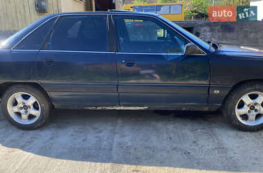 Седан Audi 100 1988 в 