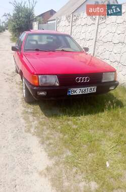 Седан Audi 100 1990 в 
