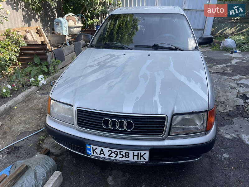 Седан Audi 100 1992 в Киеве