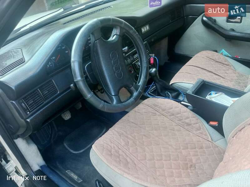Універсал Audi 100 1990 в Млиніві