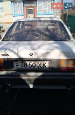 Седан Audi 100 1987 в 