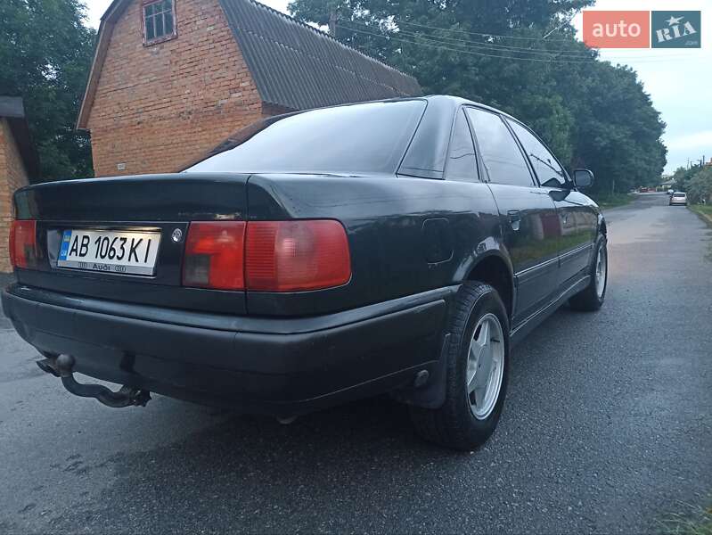 Седан Audi 100 1992 в Немирові