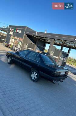 Седан Audi 100 1989 в Шумську