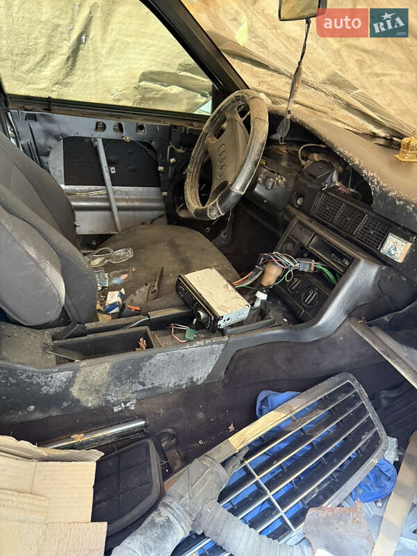 Седан Audi 100 1988 в Львове
