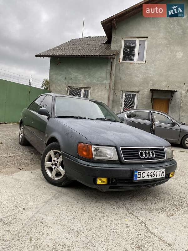 Седан Audi 100 1994 в Дрогобичі