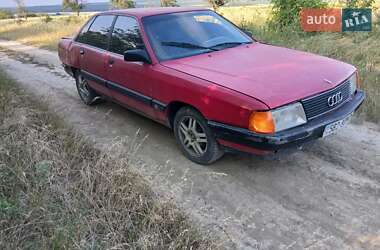 Седан Audi 100 1990 в Хотине