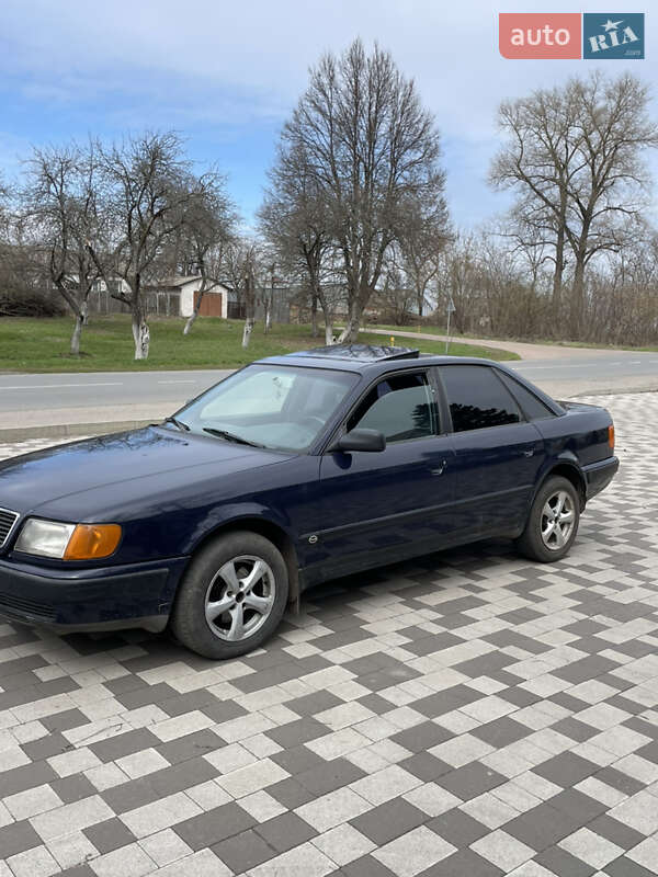 Седан Audi 100 1992 в Нежине