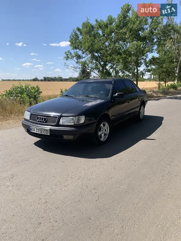 Audi 100