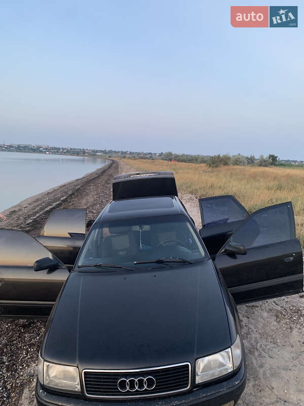 Седан Audi 100 1992 в Николаеве